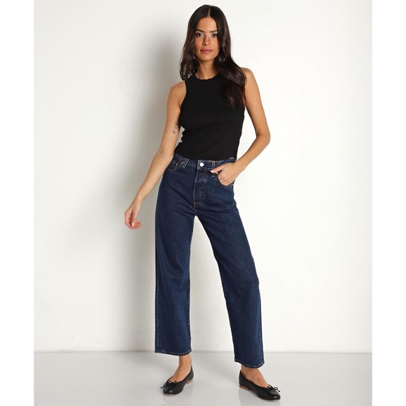 Levi's Ribcage Straight Ankle Jeans - Picture 2 of 11